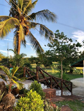 Michaels Homestay - Farm Villa nr Patar Beach & Bolinao Falls